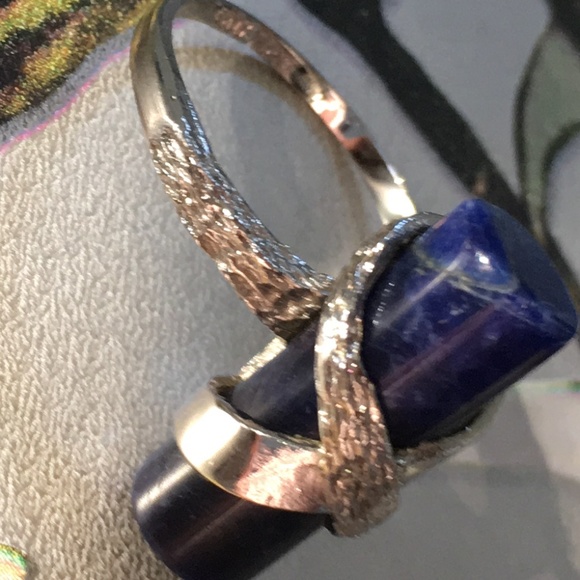 Vintage Jewelry - Vintage Criss Cross Ring With Lapis Bar